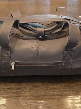 Very Rare Tesla Brown Leather Duffel Bag - Travel Weekender